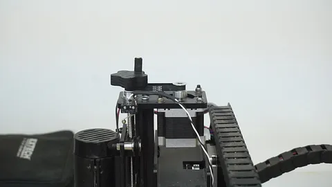 Z-Axis Adjusting Knob