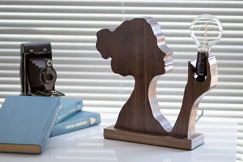 Cameo Silhouette Lamp