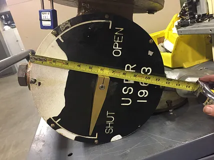 Butterfly valve position indicator