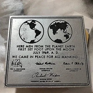 Apollo 11 Plaque