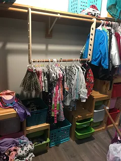 Adjustable Closet Rod Holder