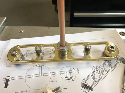 Paw-Paw's Center Finder