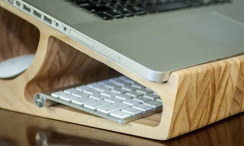 Gorgeous Laptop stand - REPAIRED Easel File