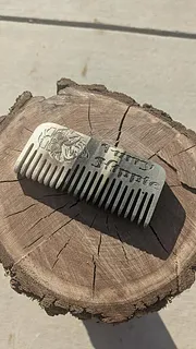 Beard oil comb