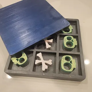Cross Bone Tic Tac Toe 8in 