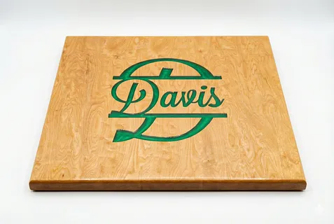 Davis plain monogram engraved Lavendaria font 