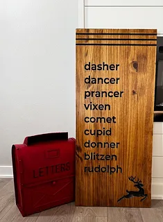 Reindeer holiday decoration